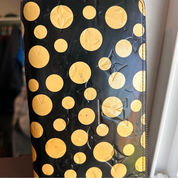 Louis Vuitton x Yayoi Kusama Polka Dot Wallet - Picture 4 of 13